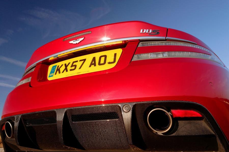 Детали экстерьера Aston Martin DBS 2007 года  (WW) (фото 8 из 98)